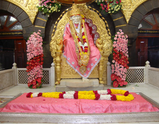 pune to shirdi tour package
